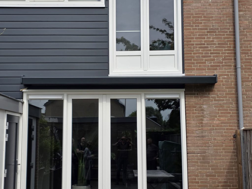 Verano Oviedo cassettezonnescherm geplaatst in Zeist